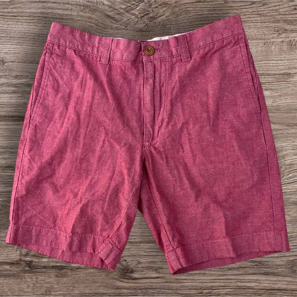 J. Crew Men’s 8” Gramercy Shorts. Size 29.